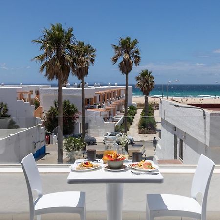 Beachfront Aqua LivingТарифа Екстериор снимка